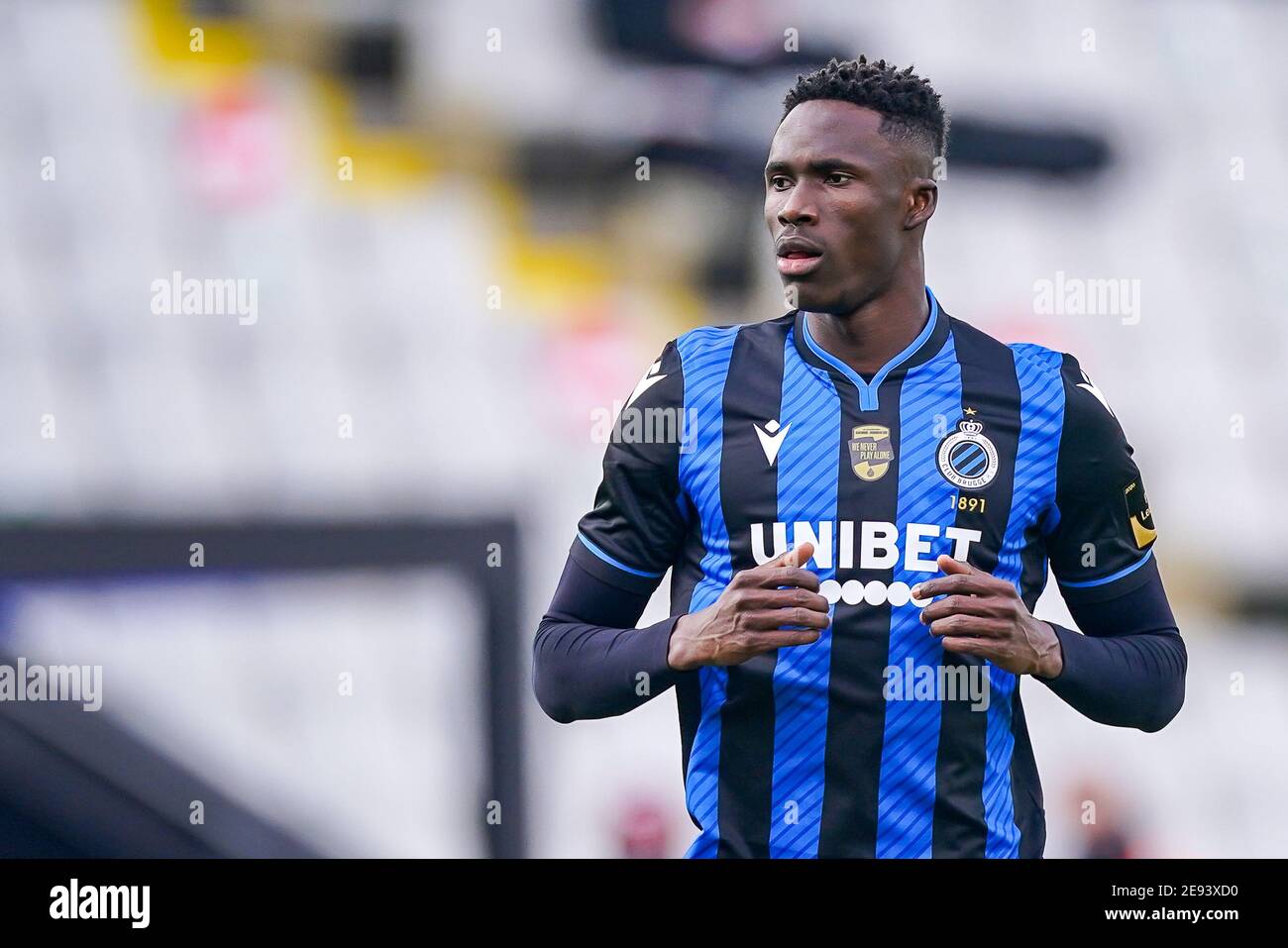 BRÜGGE, BELGIEN - JANUAR 31: Odilon Kossounou vom Club Brugge während des Pro League-Spiels zwischen Club Brugge und Standard Luik im Jan Breydel Stadion Stockfoto