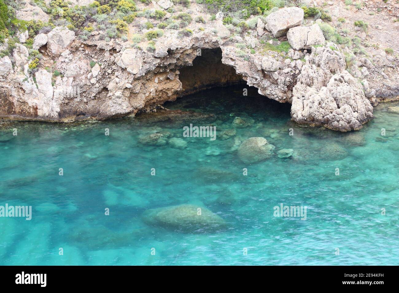 Insel Korfu Wasserhöhle, die in Griechenland. Porto Timoni Küste. Stockfoto