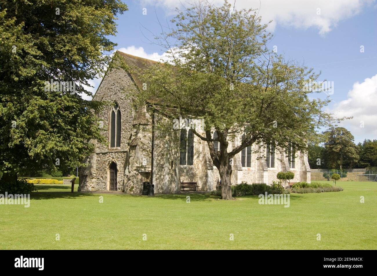 Das historische ehemalige Franziskanerkloster, bekannt als Guildhall im Priory Park, Chichester, West Sussex. Erbaut im 13th. Jahrhundert beherbergte es den Hof Stockfoto