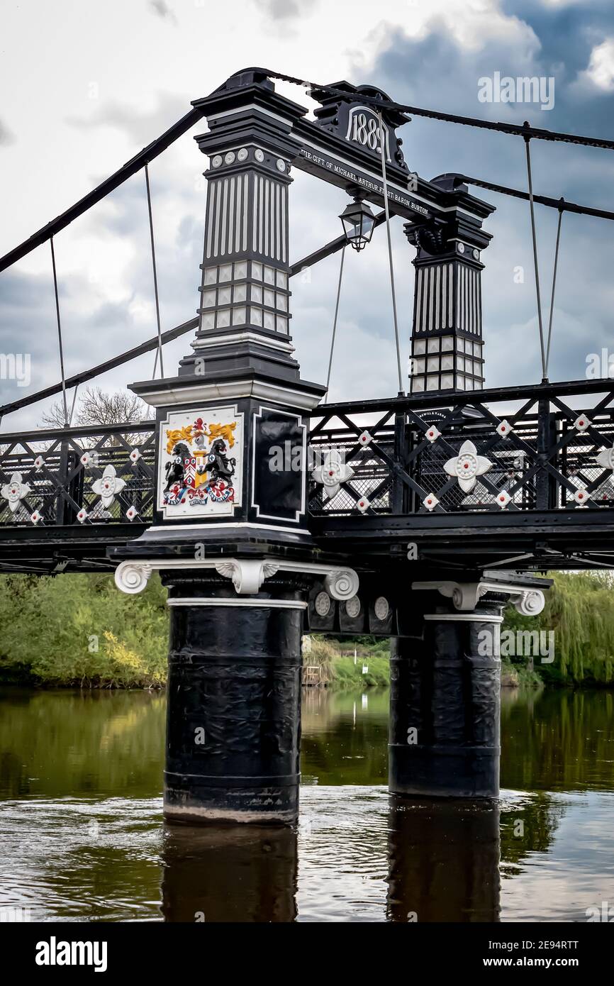 Die viktorianische Fußgängerbrücke Ferry Bridge, Stapenhill Burton upon Trent Staffordshire Stockfoto