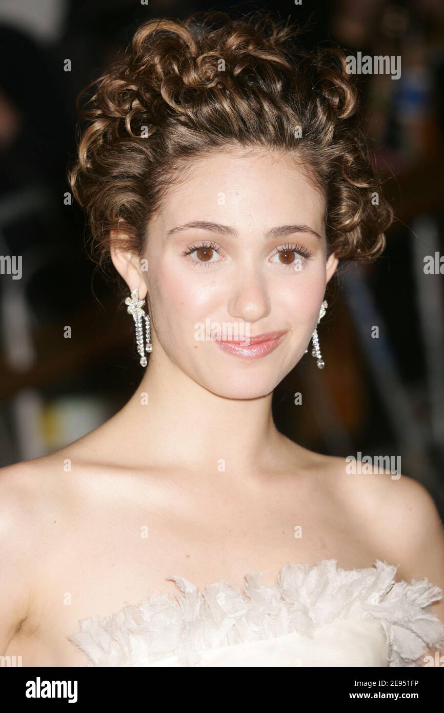 Emmy Rossum besucht das Metropolitan Museum of Art Costume Institute Benefit Gala: Anglomania im Metropolitan Museum of Art 1. Mai 2006 in New Yor Stockfoto