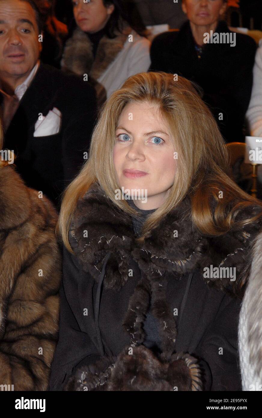Baroness Edouard de Rothschild besucht die libanesische Designerin Elie Saab Haute-Couture Frühjahr/Sommer 2006, Sammlungspräsentation, die am 25. Januar 2006 in der "Ecole Nationale des Beaux-Arts" in Paris, Frankreich, stattfand. Foto von Abd Rabbo-Taamallah/ABACAPRESS.COM Stockfoto