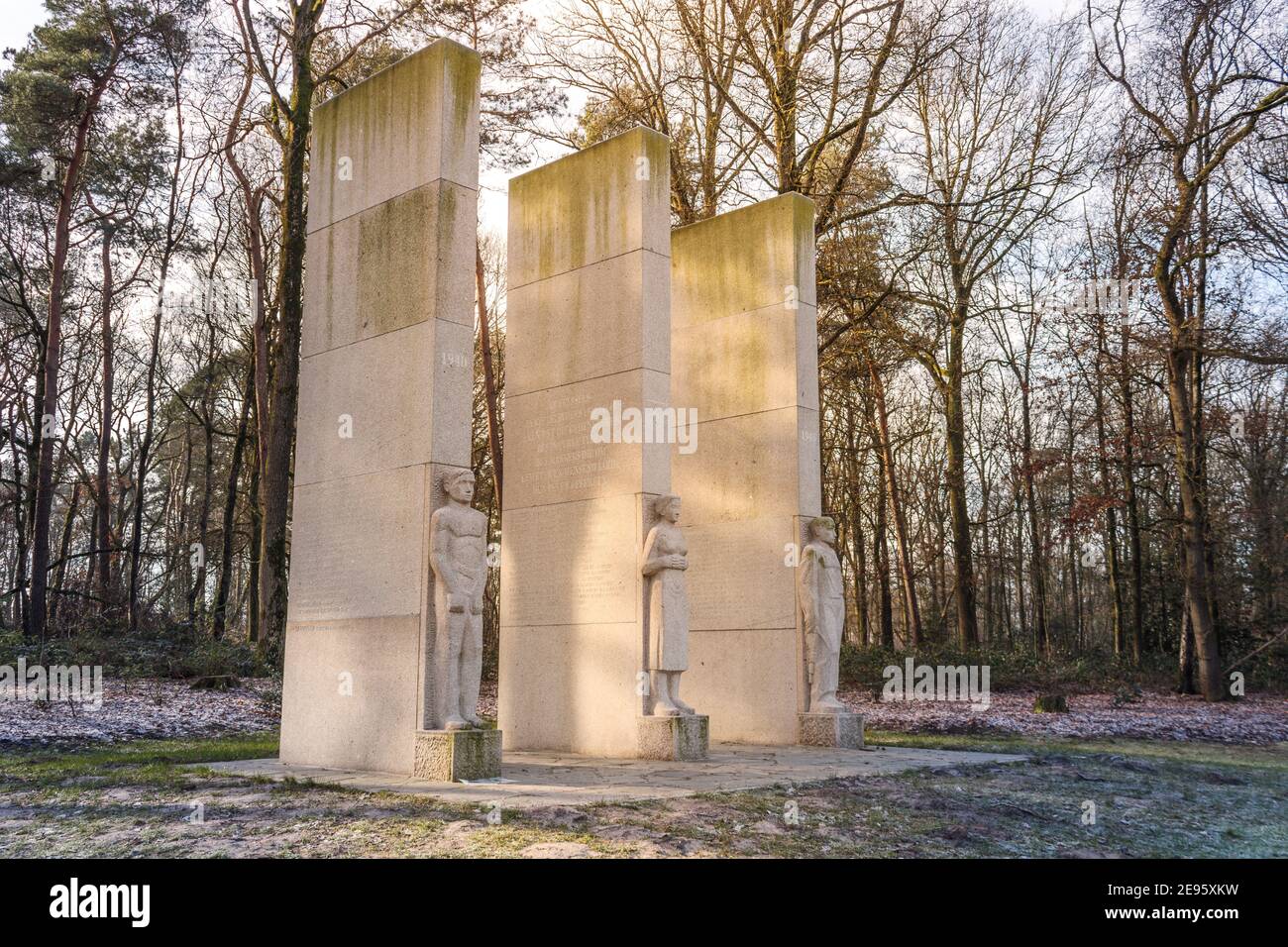 Overijssel Kriegsdenkmal in Markelo im Winter Stockfoto