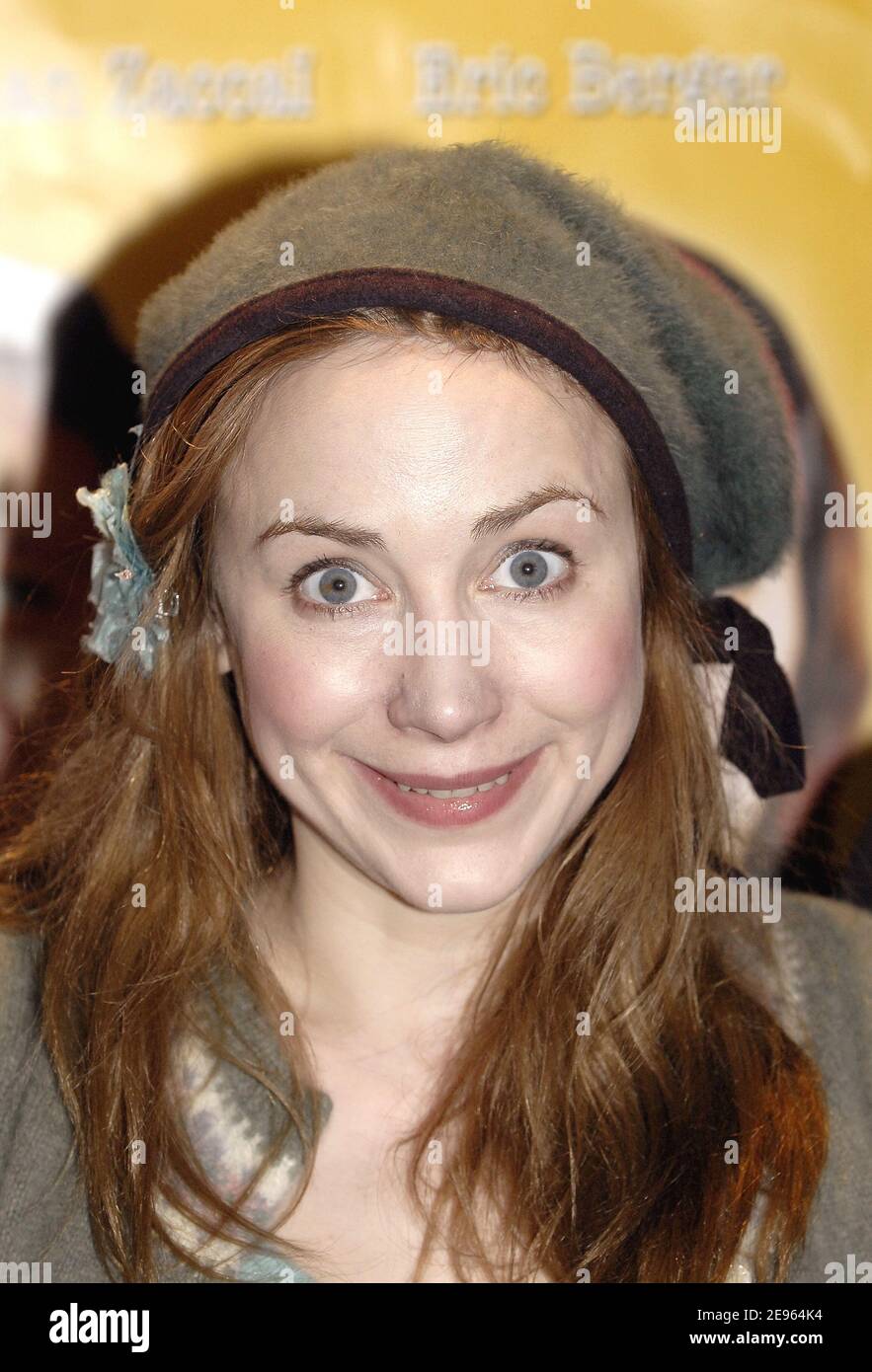 Die französische Schauspielerin Julie Depardieu nimmt an der Premiere des Films 'Toi & moi' von Julie Lopez Curval Teil, der am 7. März 2006 im Kino UGC les Halles in Paris, Frankreich, stattfand. Foto von Bruno Klein/ABACAPRESS.COM Stockfoto Die französische Schauspielerin Julie Depardieu nimmt an der Premiere des Films 'Toi & moi' von Julie Lopez Curval Teil, der am 7. März 2006 im Kino UGC les Halles in Paris, Frankreich, stattfand. Foto von Bruno Klein/ABACAPRESS.COM Stockfoto