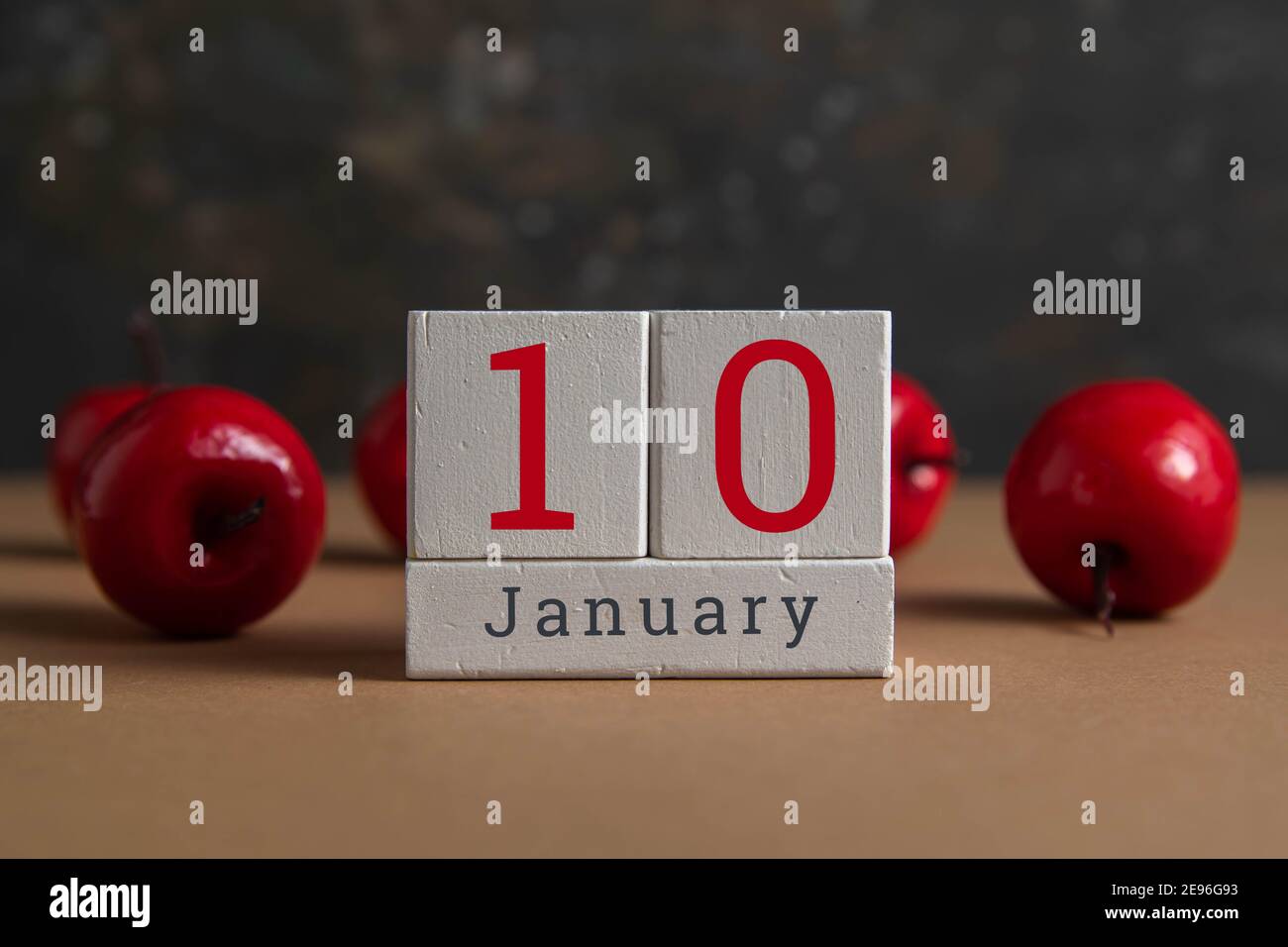 Januar 10 auf dem Holzkalender.der zehnte Tag des Wintermonats, ein Kalender für den Arbeitsplatz. Winter. Stockfoto