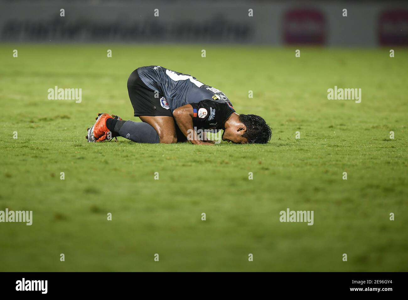 Nurul Sriyankem von Port FC feiert ein Tor im Spiel der Thai League 2020 zwischen Chiangrai United und Port FC im Singha Stadium.(Endstand; Chiangrai United 1:2 Port FC) Stockfoto