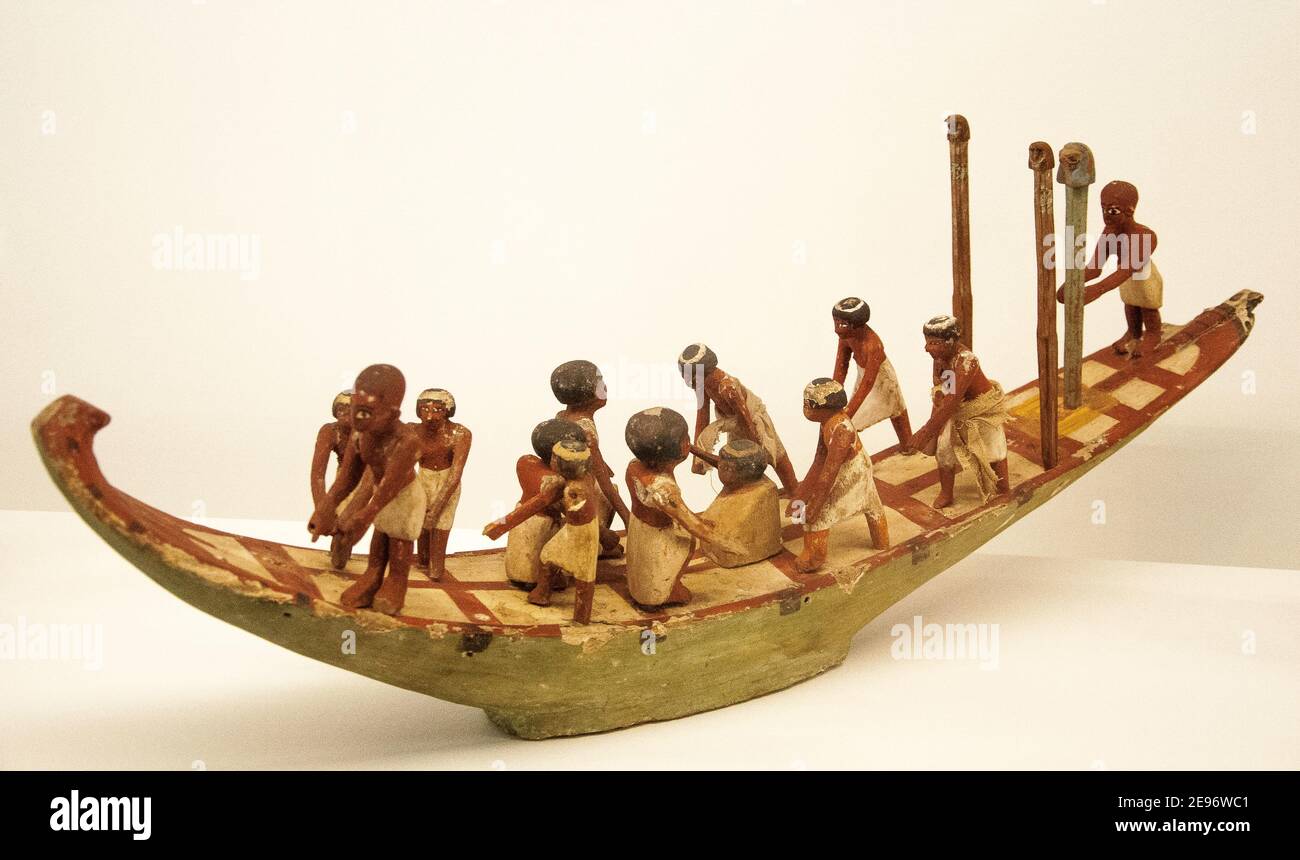Beerdigung Modell eines Bootes mit Besatzung, Middle Kingdom, Ancient Egypt, National Gallery of Victoria, Melbourne, Australien Stockfoto