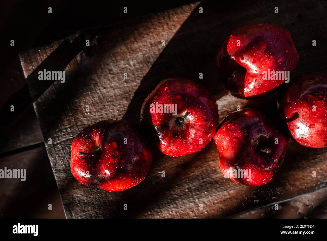 Ernte von roten Äpfeln. Apple Hintergrund. Stockfoto