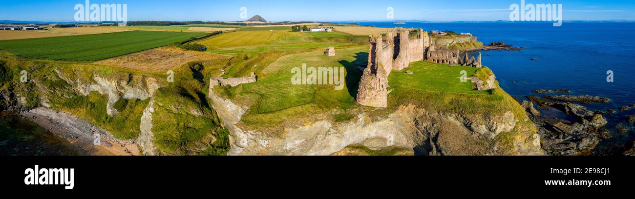 Tantallon Castle, Oxroad Bay, East Lothian, Schottland, Großbritannien Stockfoto