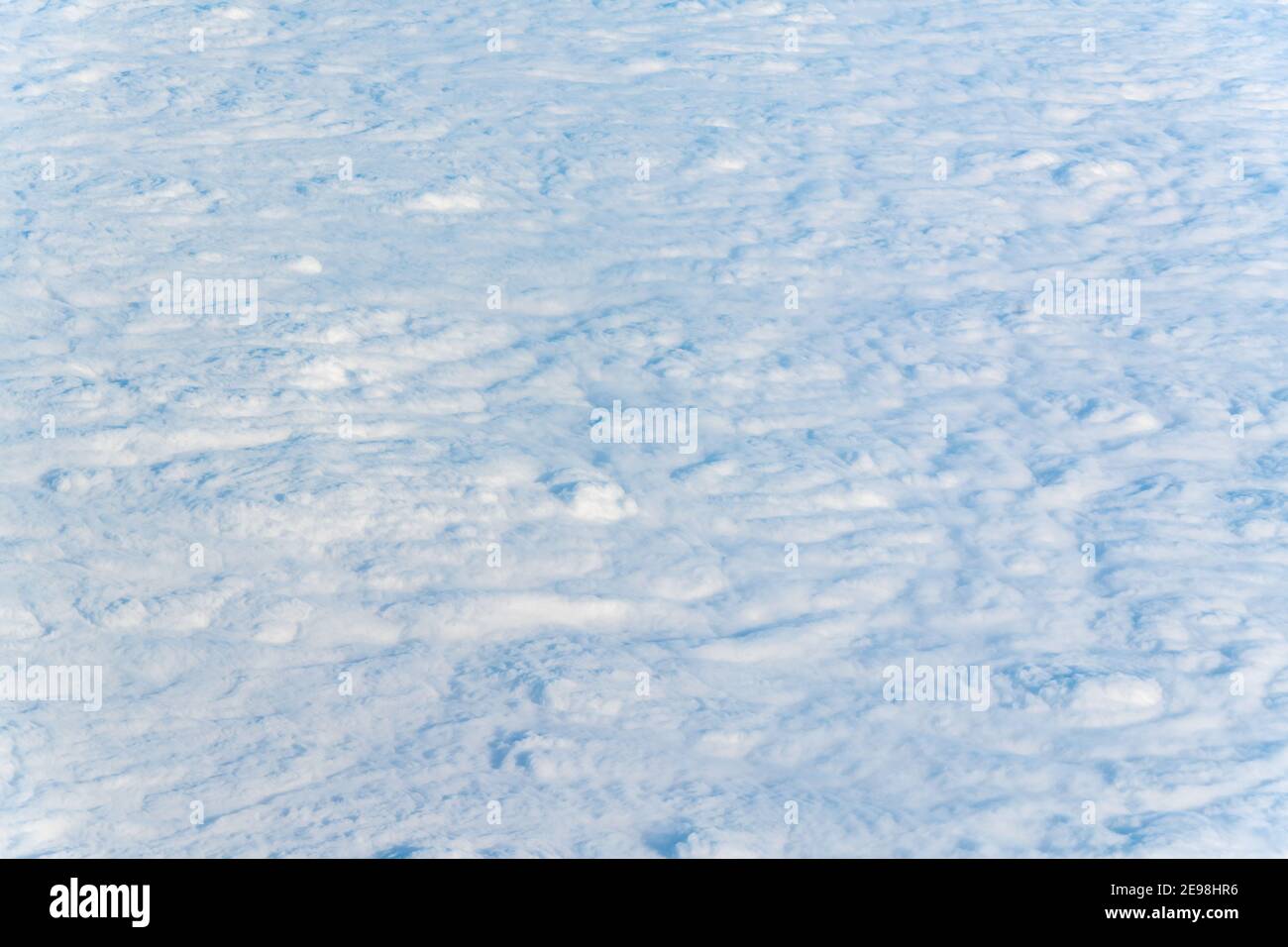 Muster von Wolken aus einem hohen Winkel gesehen Stockfoto