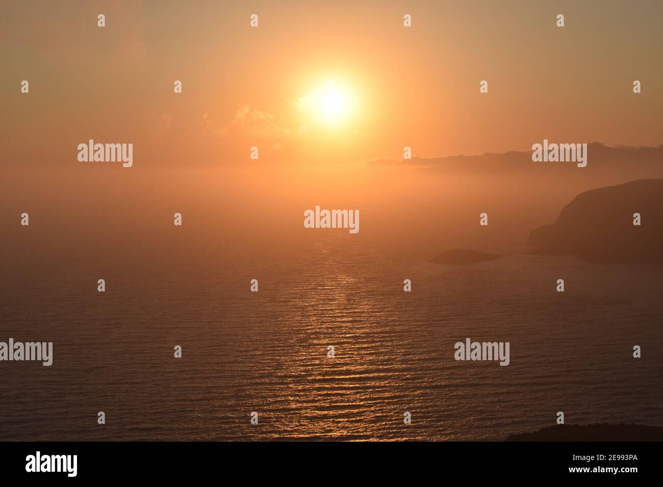 Wunderschöner Sonnenuntergang auf Rhodos, Griechenland Stockfoto