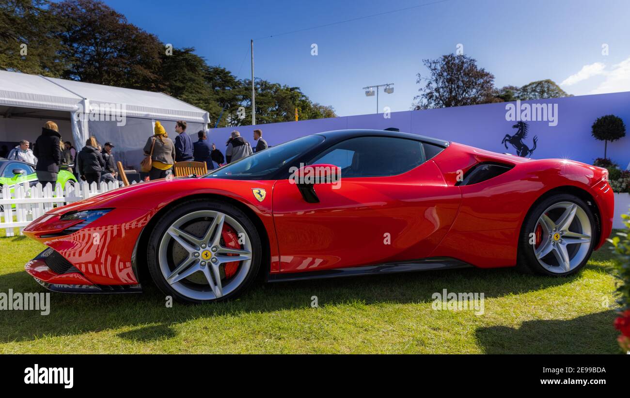 Ferrari SF90 Stradale auf dem Concours d’Elegance statt Am 26. September 2020 im Schloss Blenheim Stockfoto