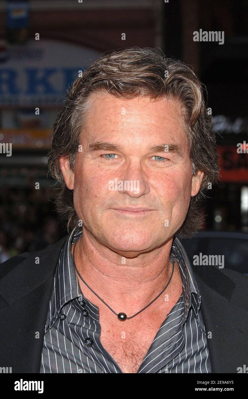 Kurt Russell nimmt an der Premiere von Warner Bros' 'Poseidon' im Mann Chinese Theatre in Hollywood Teil. Los Angeles, 10. Mai 2006. Foto von Lionel Hahn/ABACAPRESS.COM Stockfoto