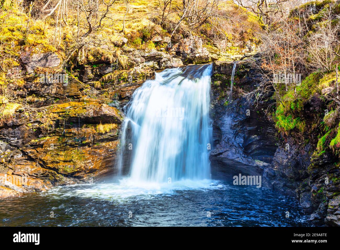 Fallfälle von Falloch, Fluss Falloch in der Nähe von Crianlarich, Stirling, Loch Lomond und der Trossachs National Park, Schottland Stockfoto