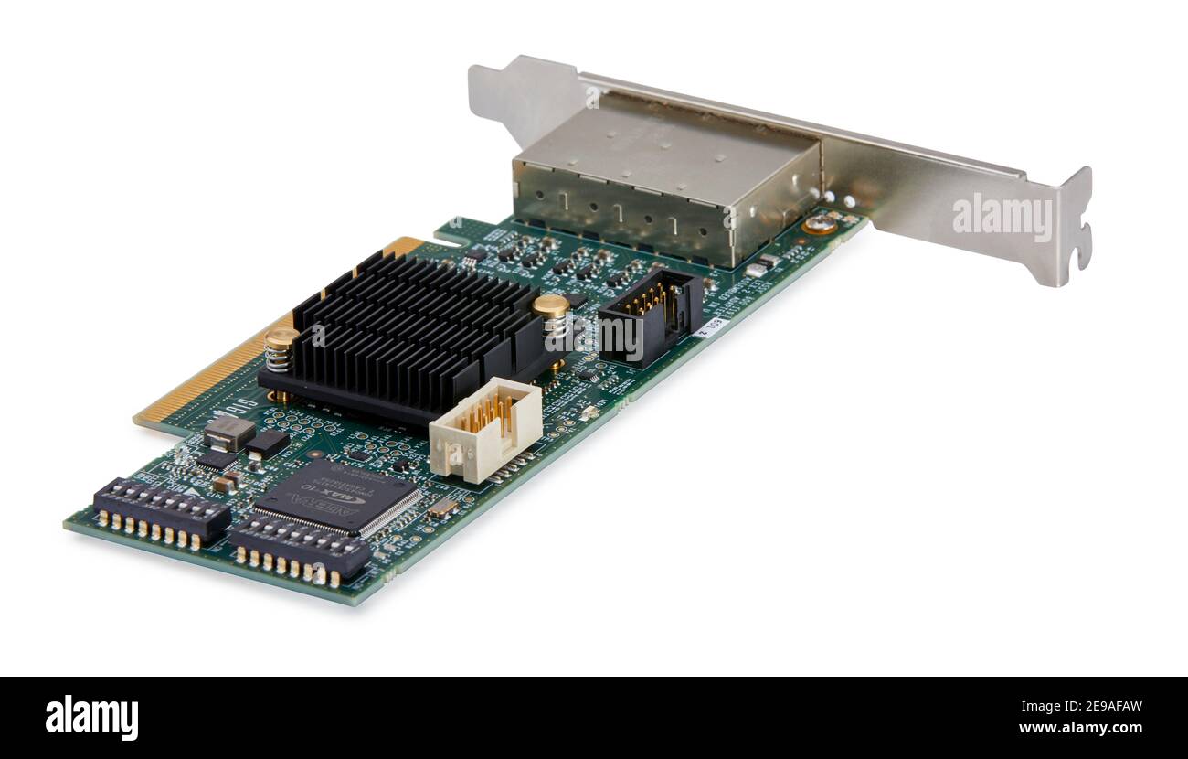 IT Hardware Server interne Grafik- oder Datenkarte mit Leiterplattenausschnitt auf weißem Hintergrund Stockfoto