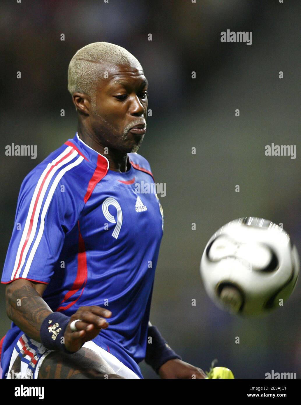 Der französische Djibril Cisse beim Internationalen Freundschaftsspiel, Frankreich gegen Dänemark im Bollaert-Stadion in Lens, Frankreich am 31. Mai 2006. Frankreich gewann 2-0. Foto von Christian Liewig/ABACAPRESS.COM Stockfoto