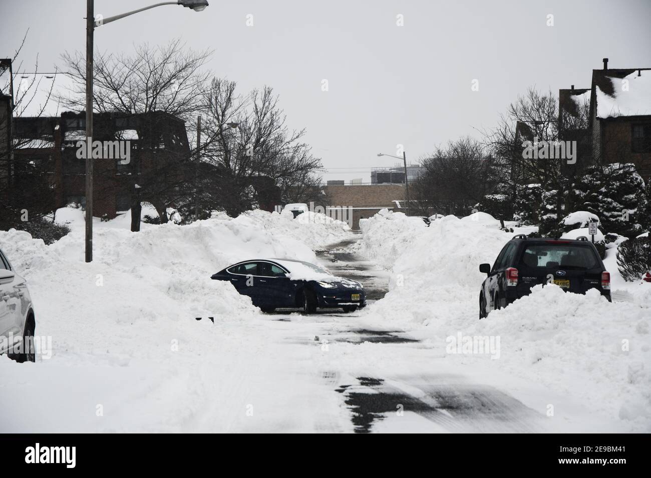 SNOWPOCALYPSE JETZT: Der Wintersturm Orlena bringt schweren Schnee und tropische Winde in das Zentrum von New Jersey, den größten Schneesturm seit 25 Jahren. Stockfoto