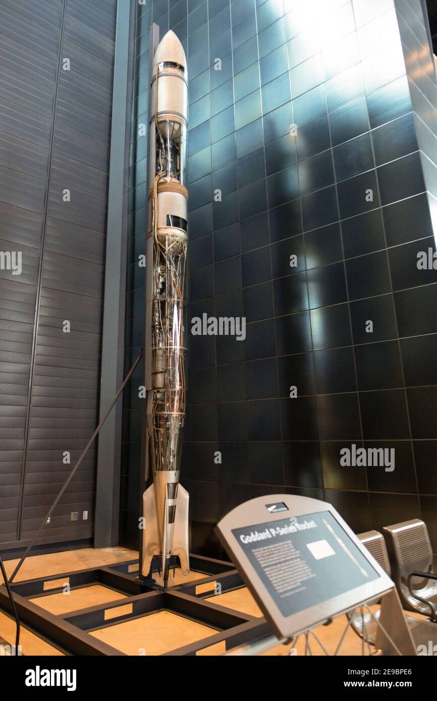 Goddard-Rakete im Udvar-Hazy Center des National Air and Space Museum in Chantilly, Virginia, USA. Stockfoto