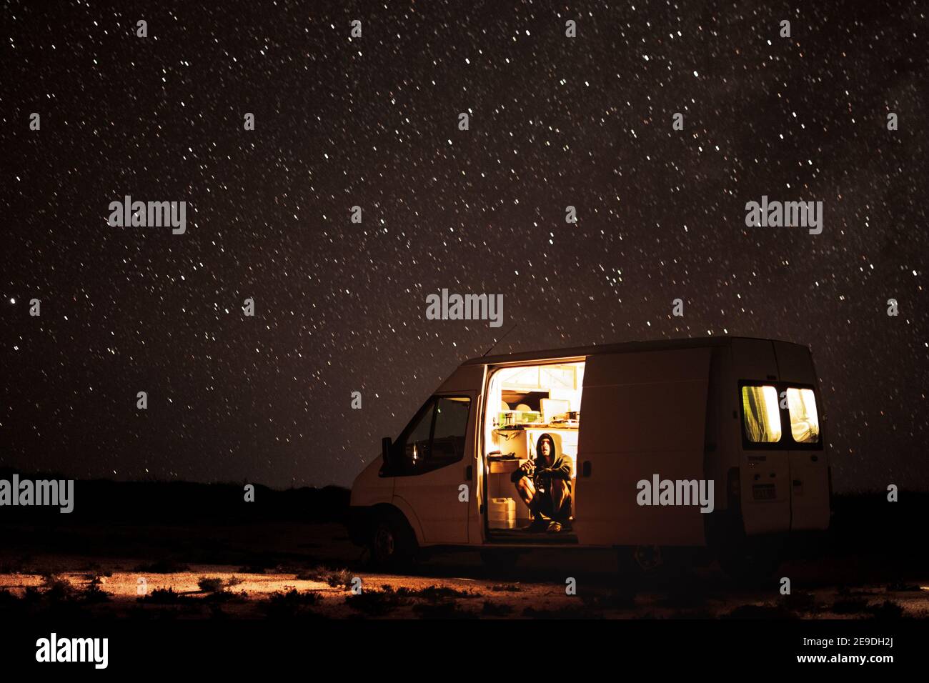 In Westaustralien wird diese Aussicht zum täglichen Himmel und das Leben in einem umgebauten Van ist die beste Art, sie zu genießen Stockfoto