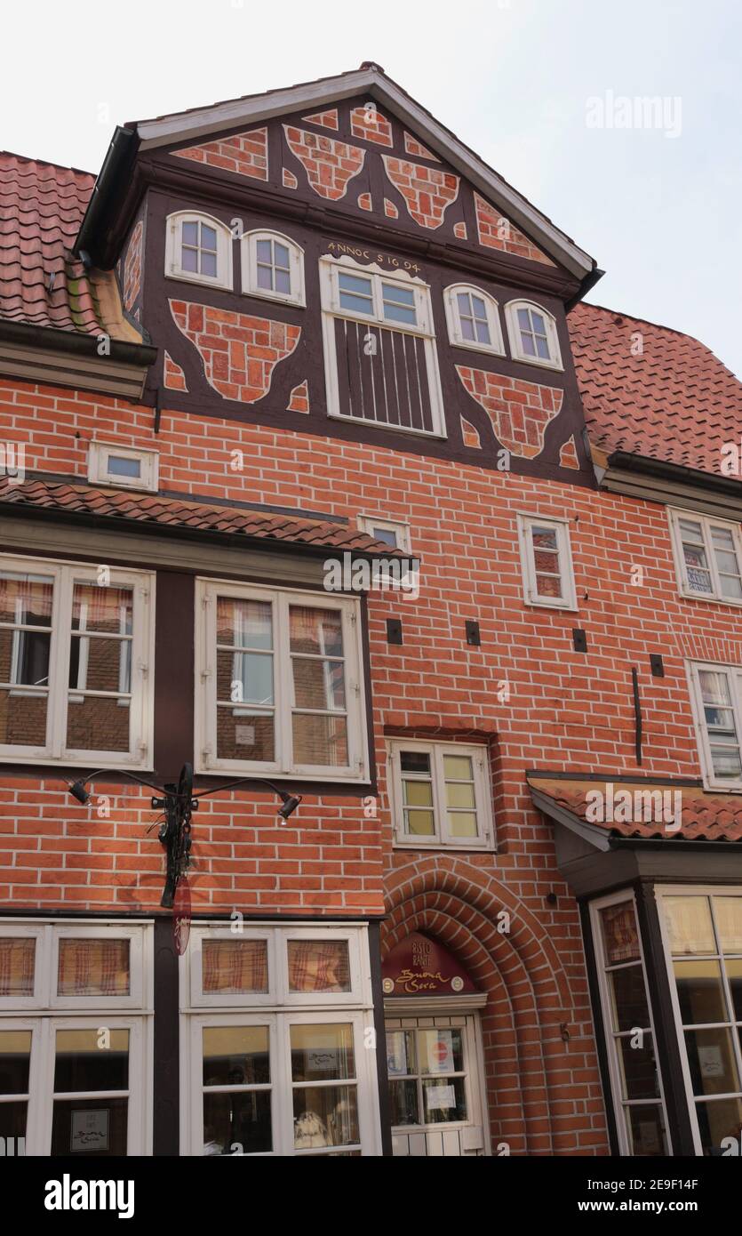 Lüneburg, Deutschland - Sept. 3. 2020: Historische Backsteinhäuser in der Lüneburger Altstadt. Europa. Stockfoto