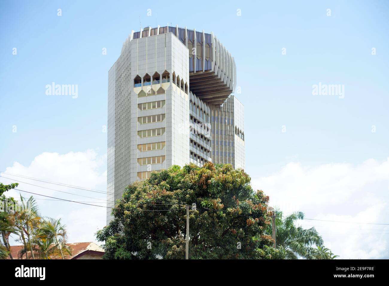 Die Bank der Zentralafrikanischen Staaten (BEAC), Sitz der regionalen multinationalen Währungsunion Stockfoto