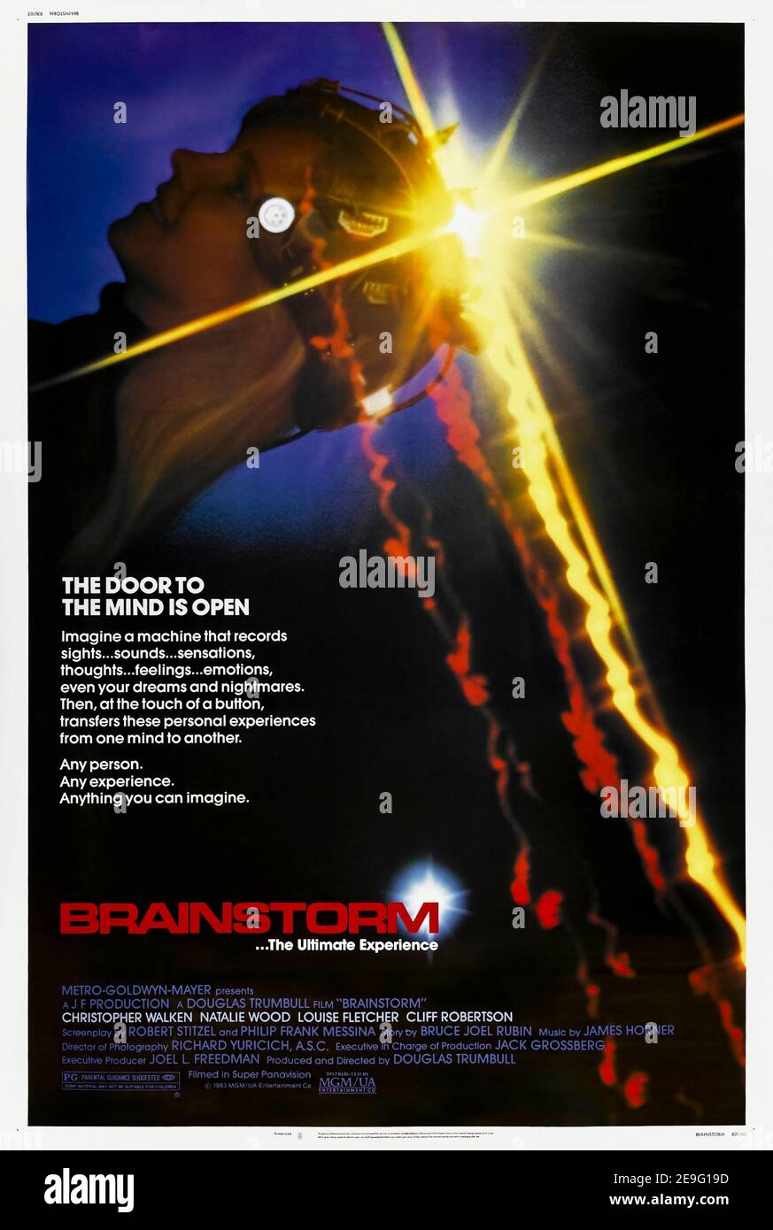 Brainstorm (1983) unter der Regie von Douglas Trumbull mit Christopher Walken, Natalie Wood und Louise Fletcher. Wissenschaftler entwickeln ein Headset, mit dem das Benutzererlebnis übertragen und aufgezeichnet werden kann. Stockfoto