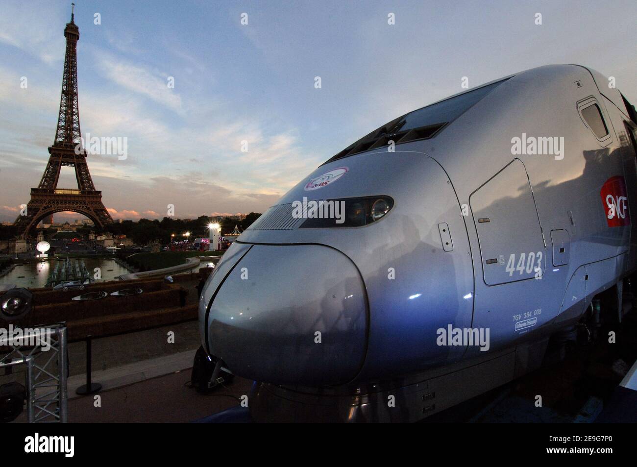 Atmosphäre während der Jubiläumsfeier des revolutionären TGV-Hochgeschwindigkeitszugs 25th in Paris, Frankreich, am 22. September 2006. Foto von Christophe Guibbaud/ABACAPRESS.COM Stockfoto