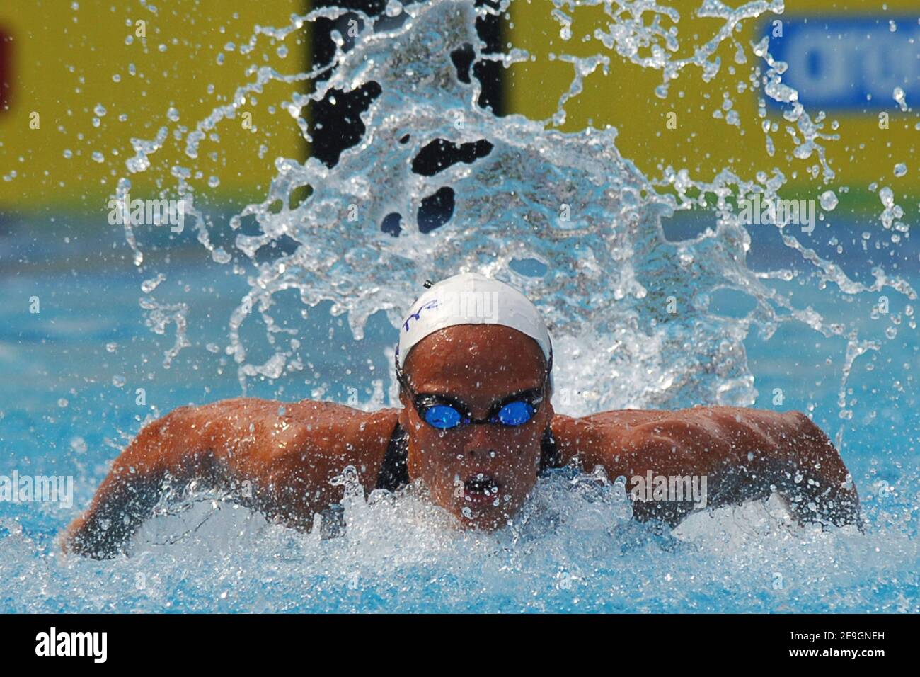 Die französische Laure Manaudou tritt am 31. Juli 2006 bei den europameisterschaften im Schwimmen in Budapest, Ungarn, auf dem 400 Meter Medley der Frauen an. Foto von Nicolas Gouhier/Cameleon/ABACAPRESS.COM Stockfoto