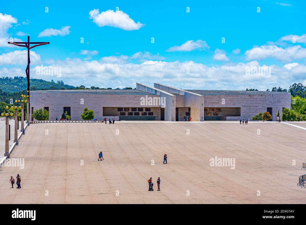Arkade des berühmten Heiligtums von Fatima in Portugal Stockfoto