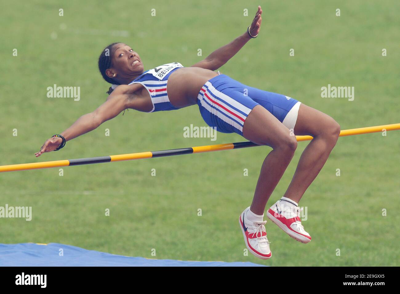 Die französische Eloyse Lesueur tritt am 18. August 2006 bei den IAAF-Juniorenweltmeisterschaften 11th in Peking, China, beim Frauen-Hochsprung im Siebenkampf an. Foto von Nicolas Gouhier/Cameleon/ABACAPRESS.COM Stockfoto