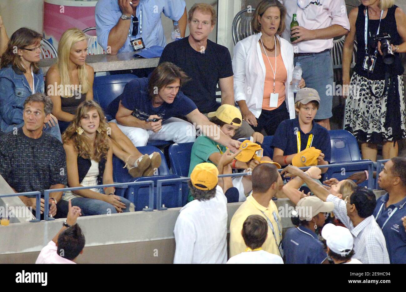 Jim Carrey und Jenny McCarthy nehmen am 2006. September 2006 am US Open Women Finale 9 in Flushing Meadow in New York City, NY, USA Teil. Foto von Lionel Hahn/Cameleon/ABACAPRESS.COM Stockfoto