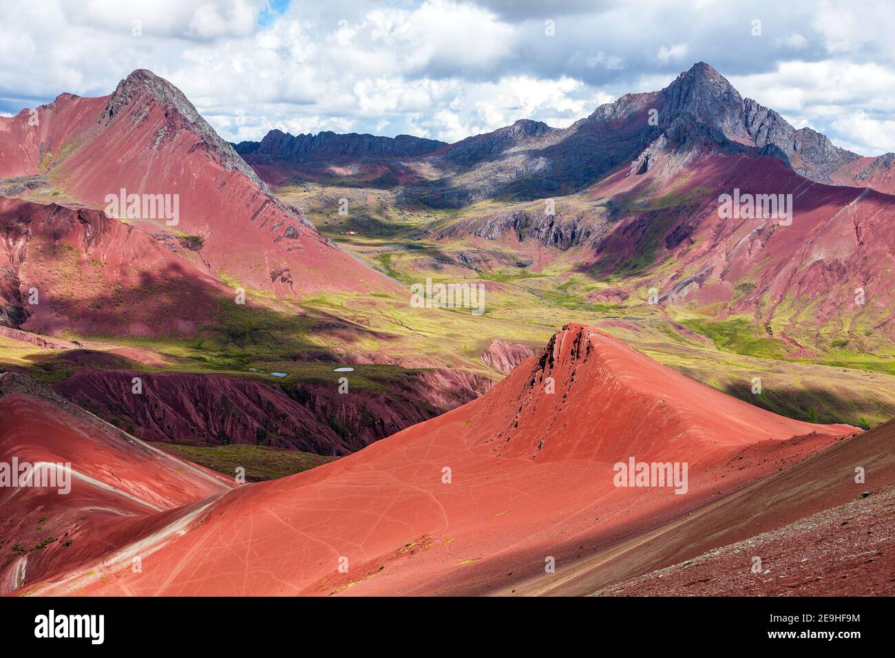 Rainbow Mountains oder Vinicunca Montana de Siete Colores, Cuzco Region in Peru, peruanische Anden Stockfoto