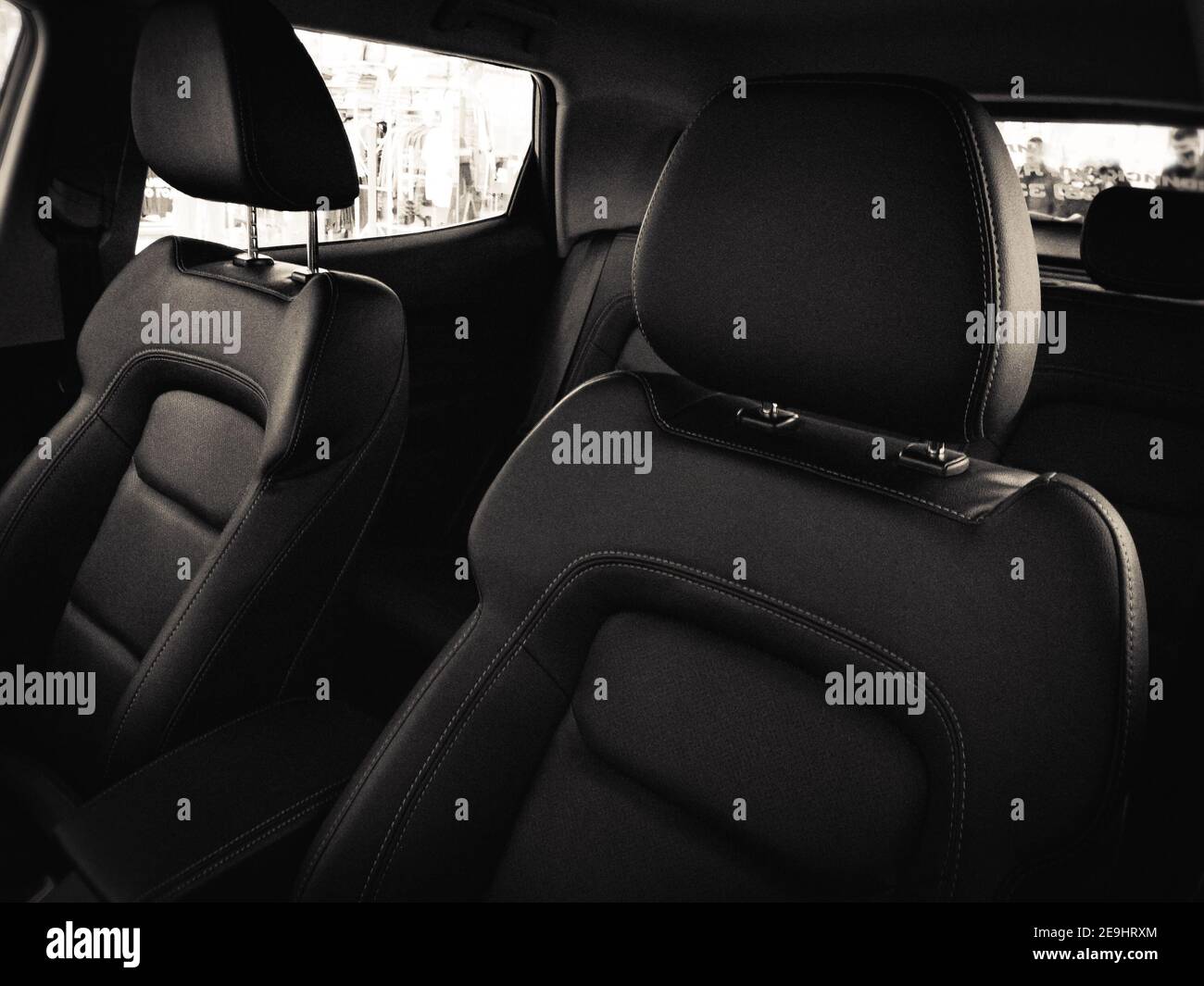 Schwarze Sitze von Neuwagen Stockfoto