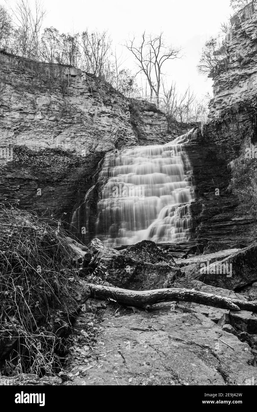 Rockway Falls Conservation Area Sixteen Mile Creek Lincoln Ontario Kanada Im Winter Stockfoto