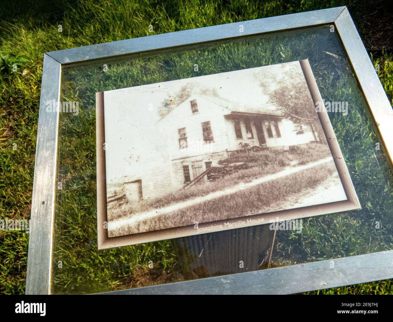 Ein Foto eines Hauses, das früher in Dana Center, Quabbin Reservoir, Massachusetts stand Stockfoto