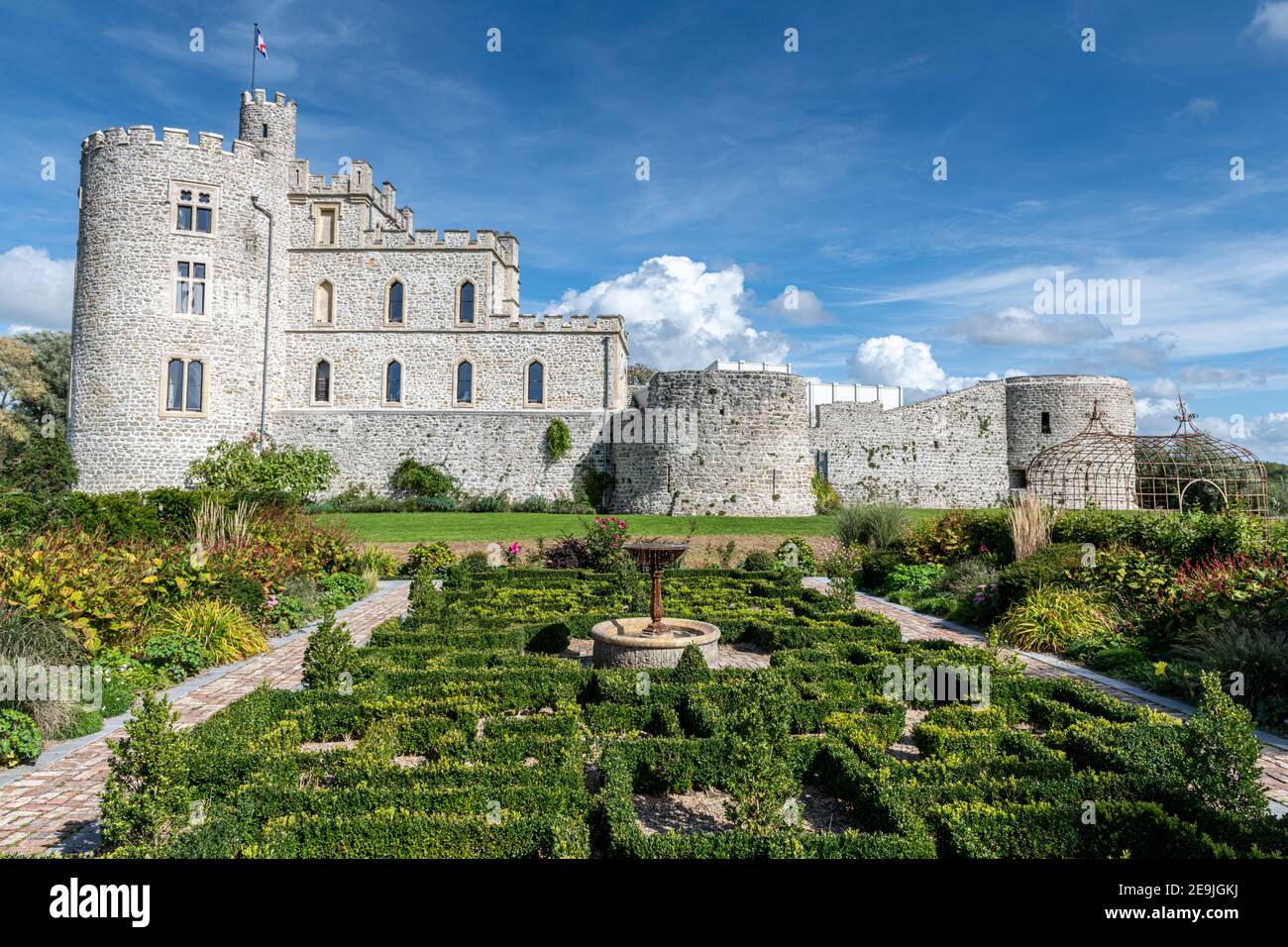 Le Chateau d'Hardelot et son jardin, Frankreich, Hauts de France, Condette Stockfoto