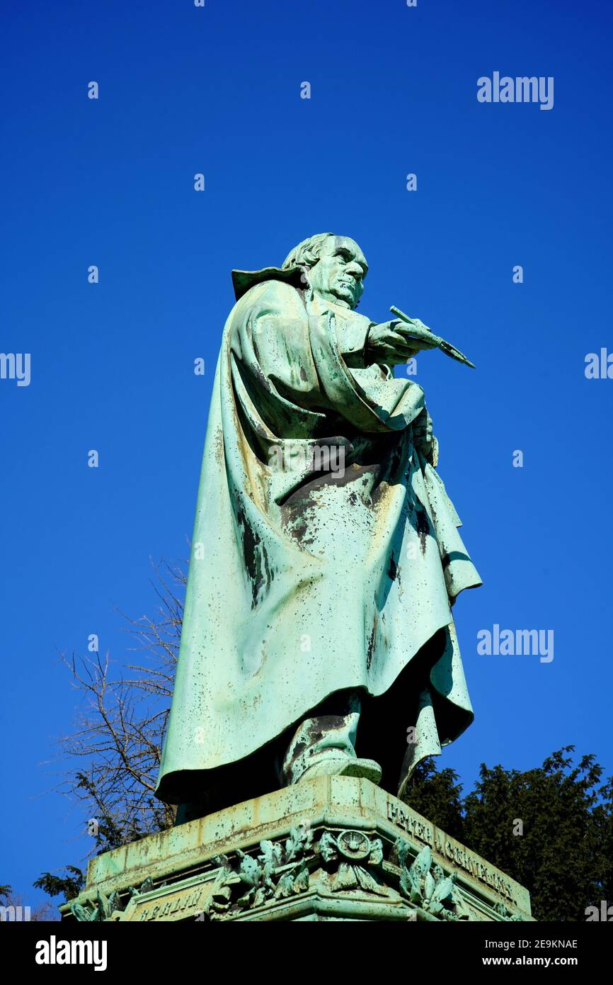 Skulptur von Peter von Cornelius (1783 - 1867), einem deutschen Künstler, Maler und Direktor der Kunstakademie Düsseldorf. Vorgestellt am 24. Juni 1879. Stockfoto