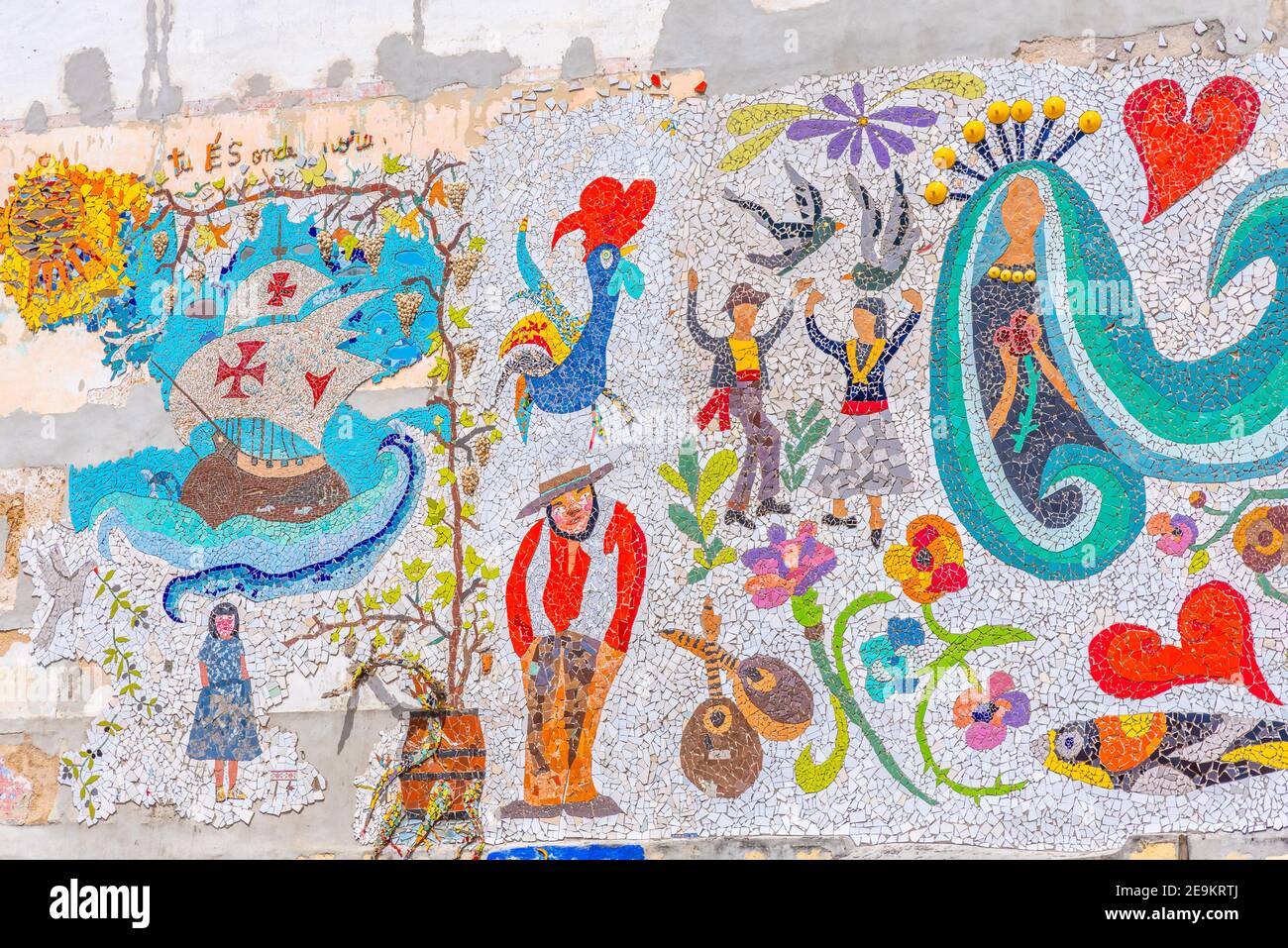 COIMBRA, PORTUGAL, 20. MAI 2019: Blick auf ein Graffiti in Coimbra, Portugal Stockfoto