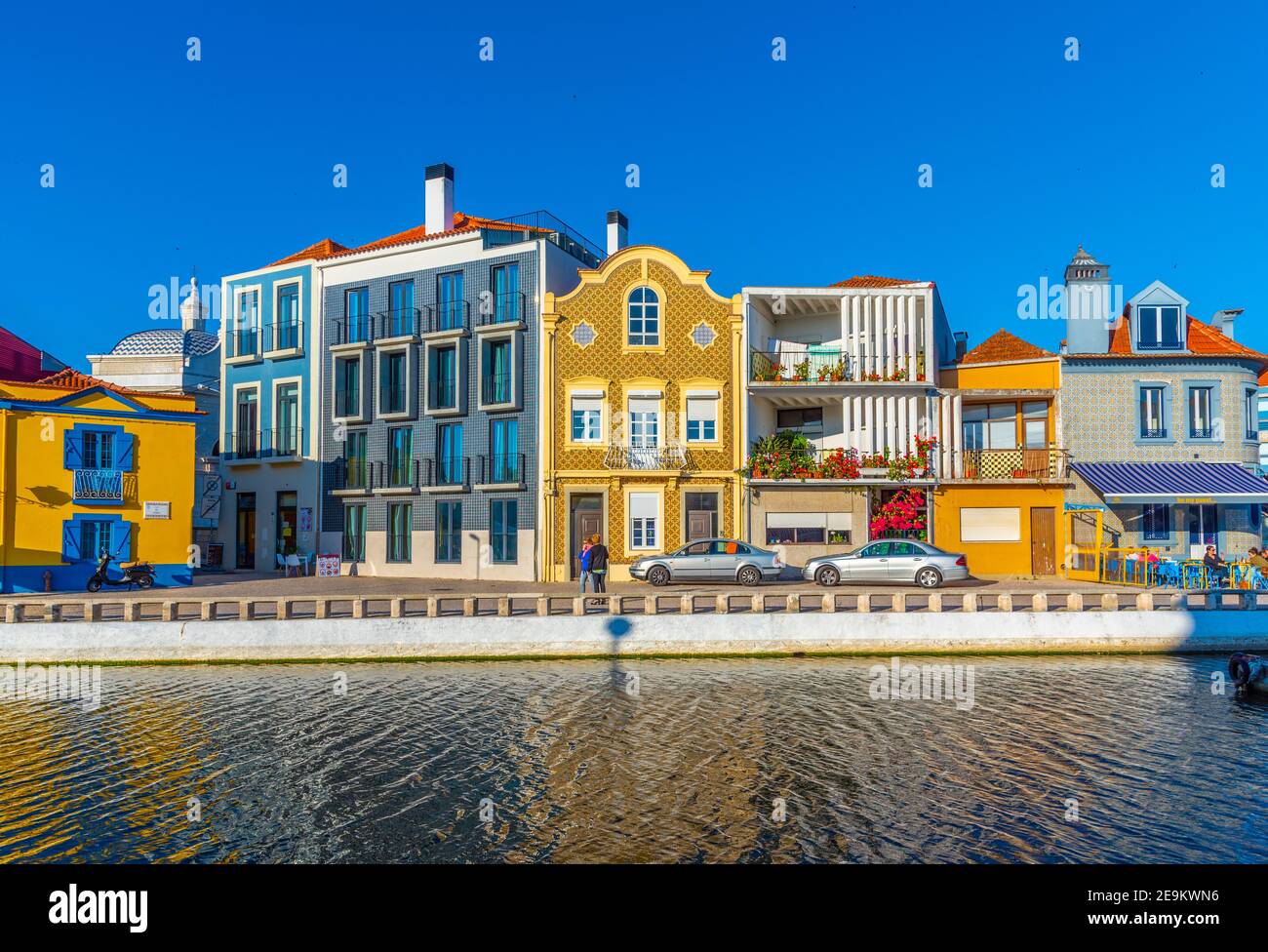 AVEIRO, PORTUGAL, 21. MAI 2019: Kanal von Cais dos Botiroes in Aveiro, Portugal Stockfoto