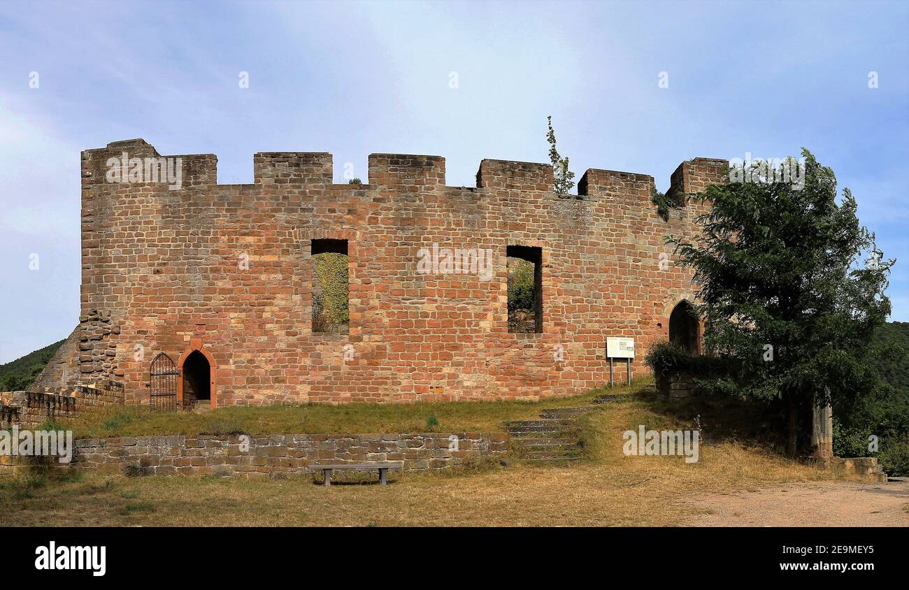 Die Wolfsburger Burgruine oberhalb von Neustadt an der Weinstraße Stockfoto