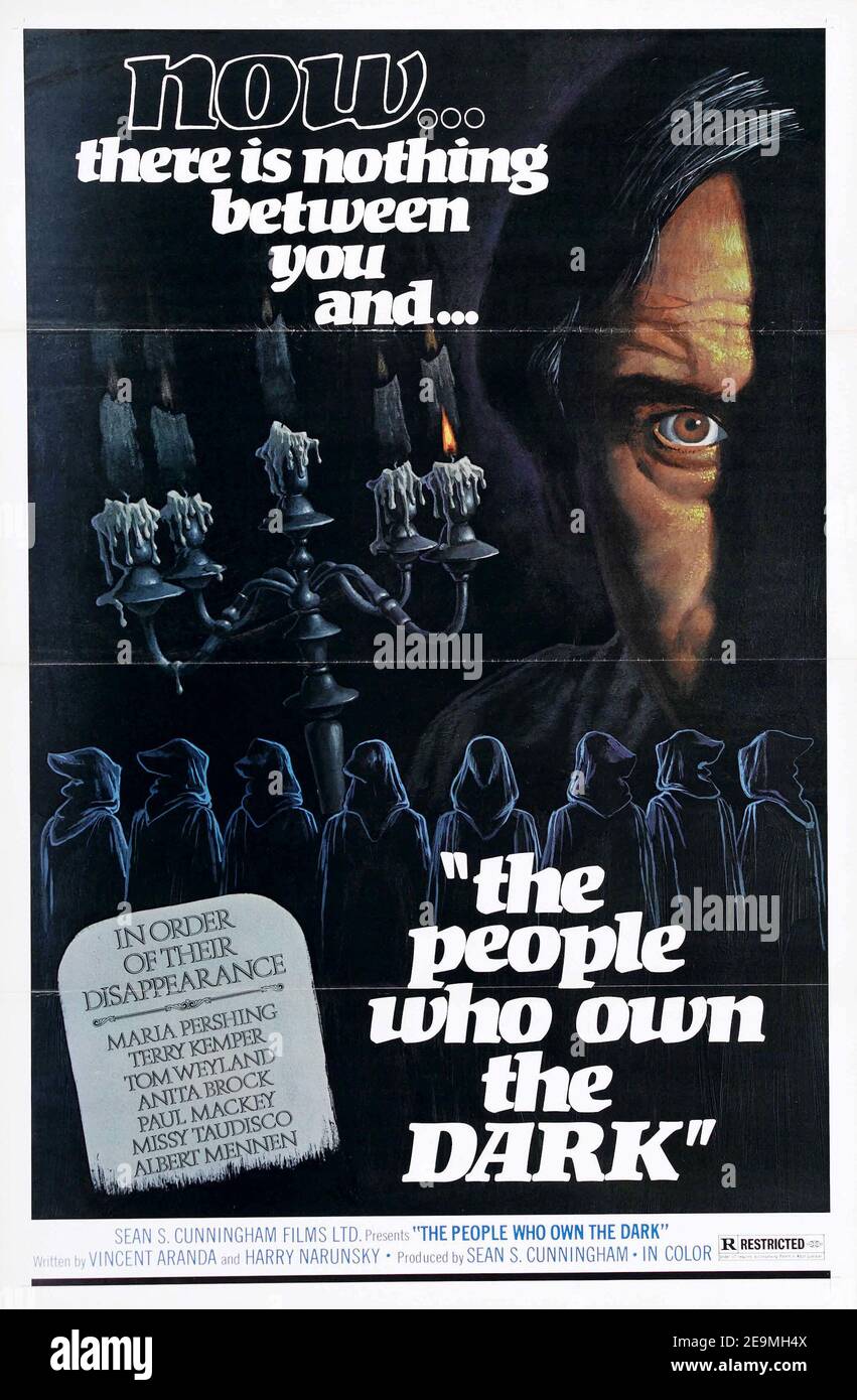 Plakatkunst - 'Die Menschen, Die Die Dunklen Besitzen' (1976) Cinematic Releasing Corporation/ Dateireferenz # 34082-549THA Stockfoto
