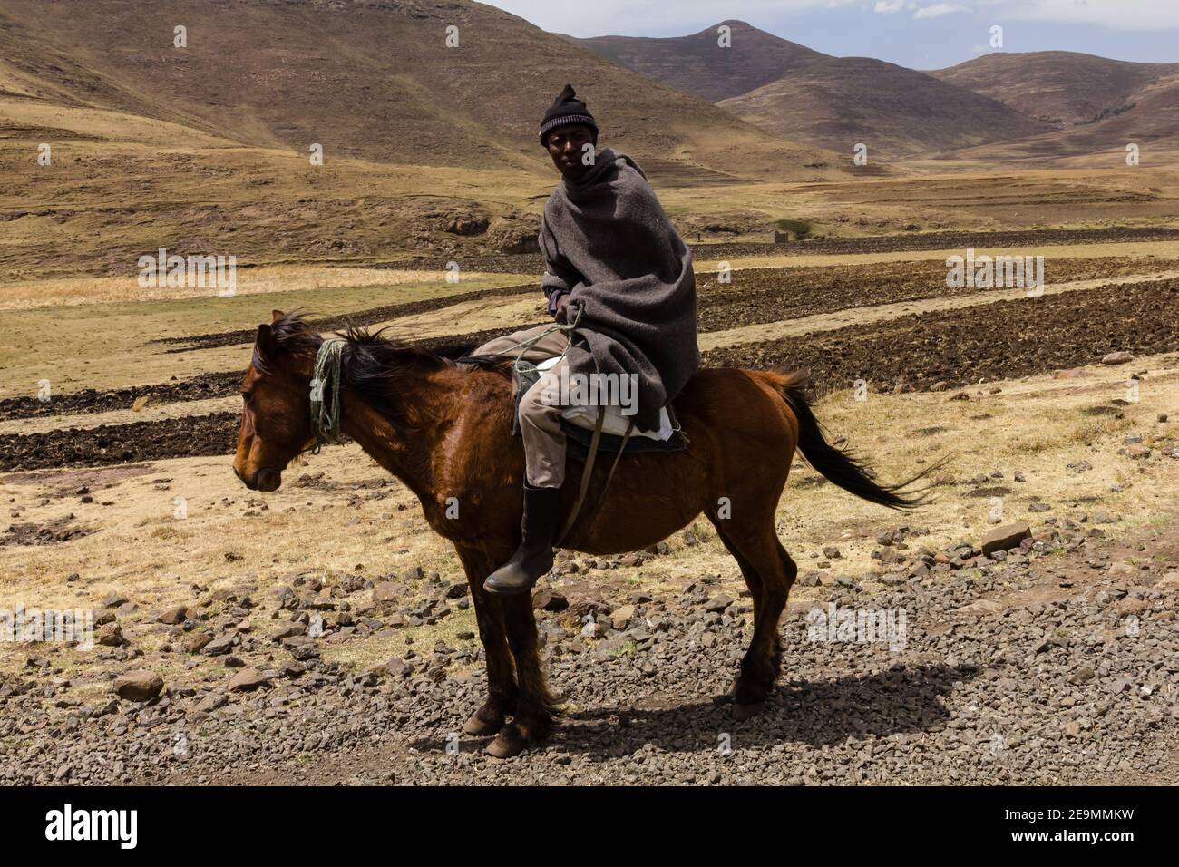 Basotho Mann und sein Pferd, Königreich Lesotho, Afrika Stockfoto