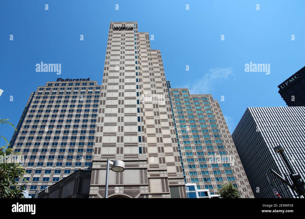 PITTSBURGH, USA - 29. JUNI 2013: Außenansicht des Westin Hotels in Pittsburgh. Es ist Teil von Marriott International. Stockfoto