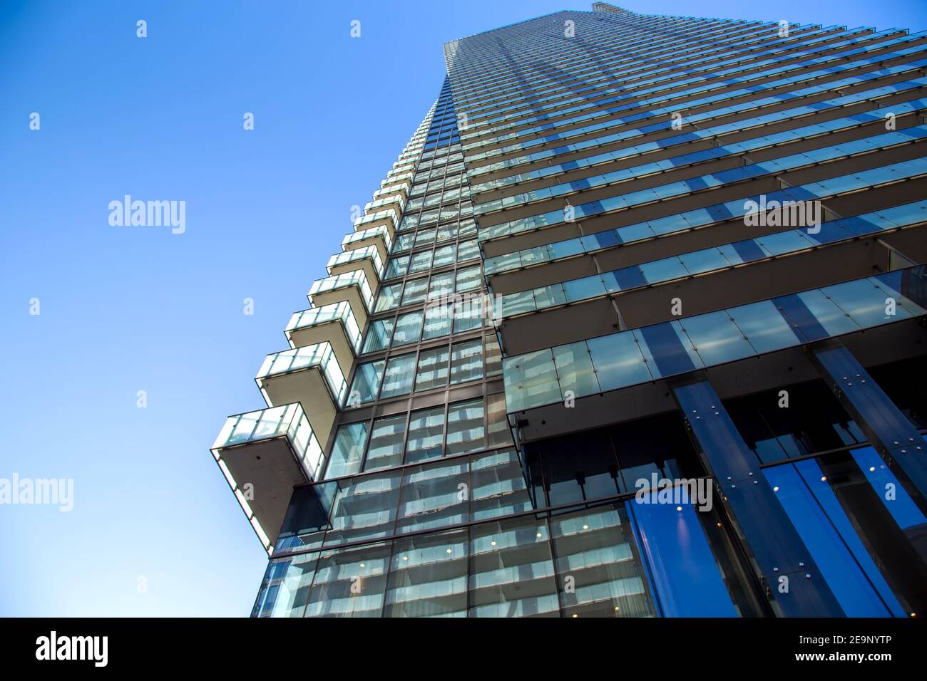 Toronto, Condominium Bau im Herzen der Finanz. Stockfoto