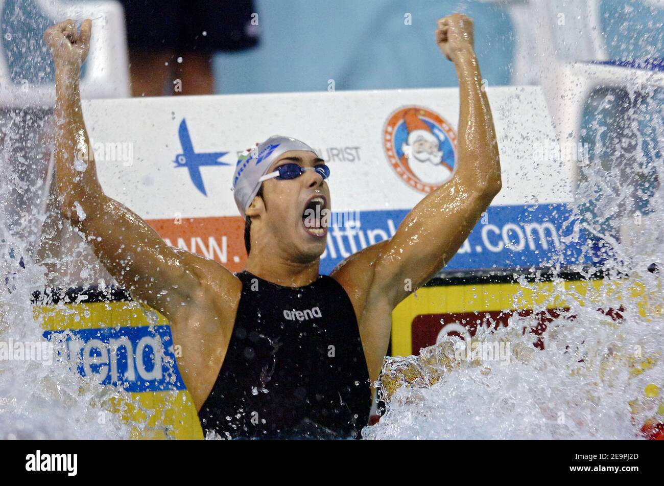 Der Italiener Luca Marin gewinnt die Goldmedaille auf dem 400 Meter Einzelmedley der Männer während der europäischen Kurzbahn-Schwimmmeisterschaften in Helsinki, Finnland am 8. Dezember 2006. Foto von Nicolas Gouhier/Cameleon/ABACAPRESS.COM Stockfoto