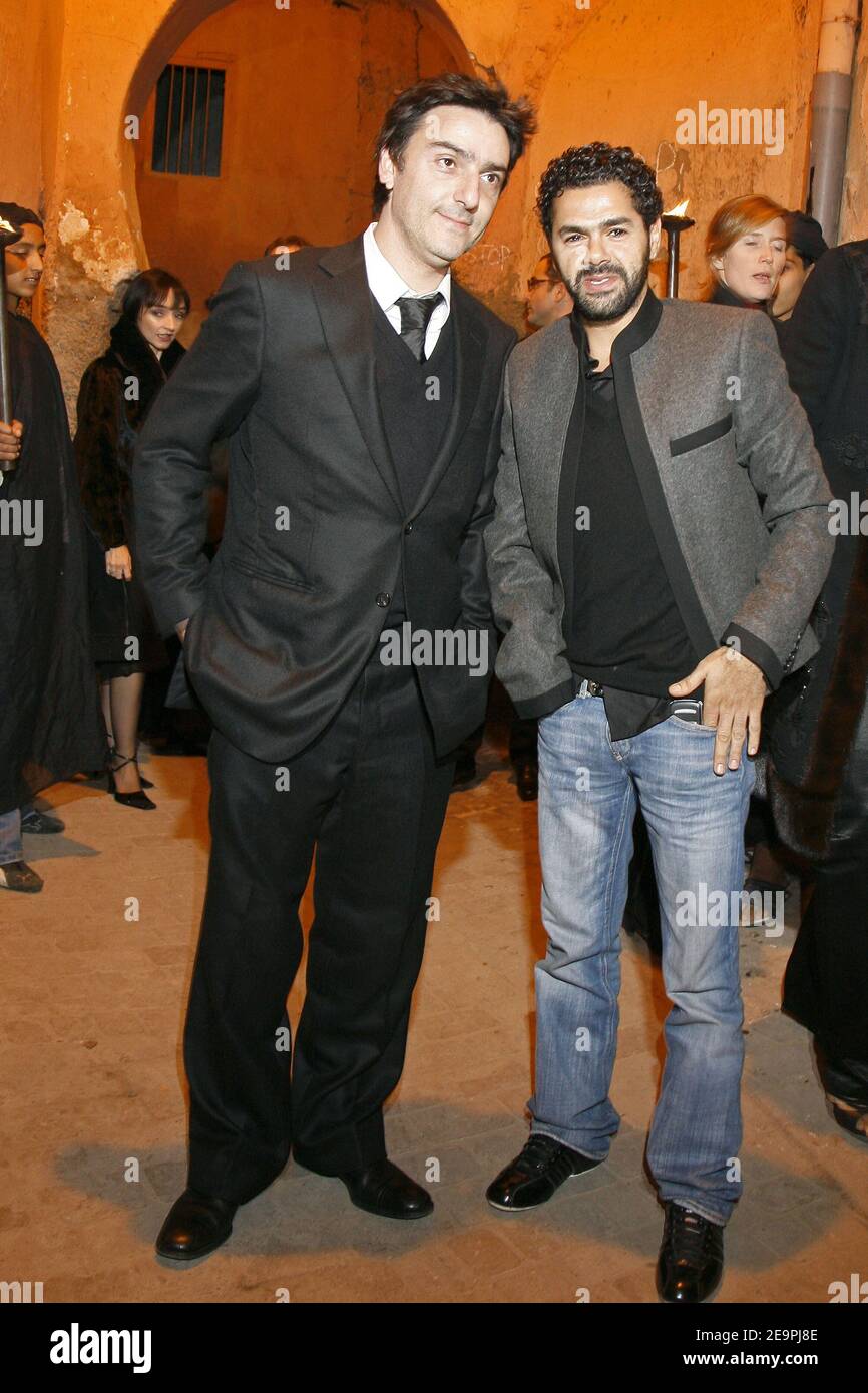 Yvan Attal und Jamel Debbouze nehmen an der Dior Party während des Internationalen Filmfestivals von Marrakesch 6th in Marokko am 8. Dezember 2006 Teil. Foto von Thierry Orban/ABACAPRESS.COM. Stockfoto