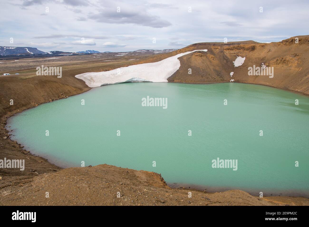 Viti Krater mit See in Krafla Vulkan in Nordisland Stockfoto