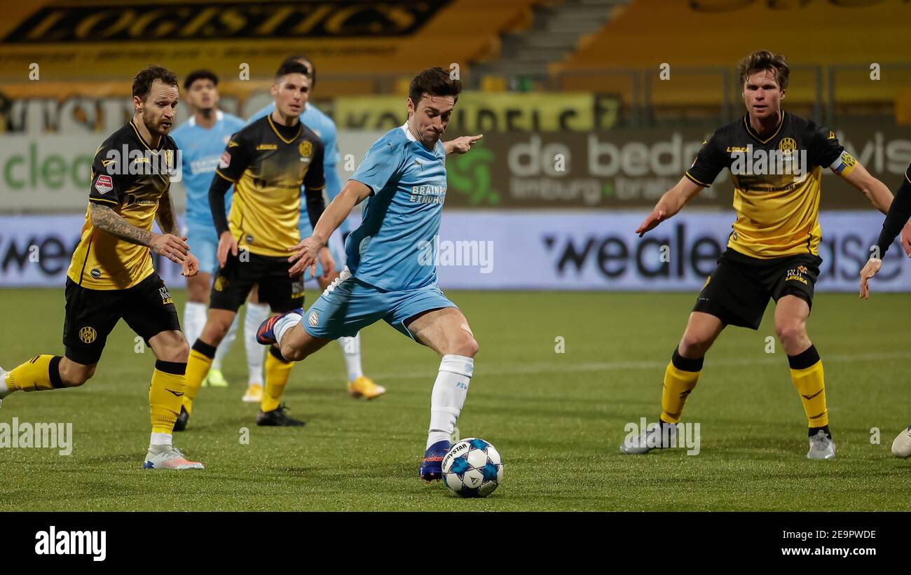 KERKRADE, NIEDERLANDE - FEBRUAR 5: Timan Damian von Jong PSV während des niederländischen Keukenkampioendivision-Spiels zwischen Roda JC und PSV U23 in Parkstad Lim Stockfoto