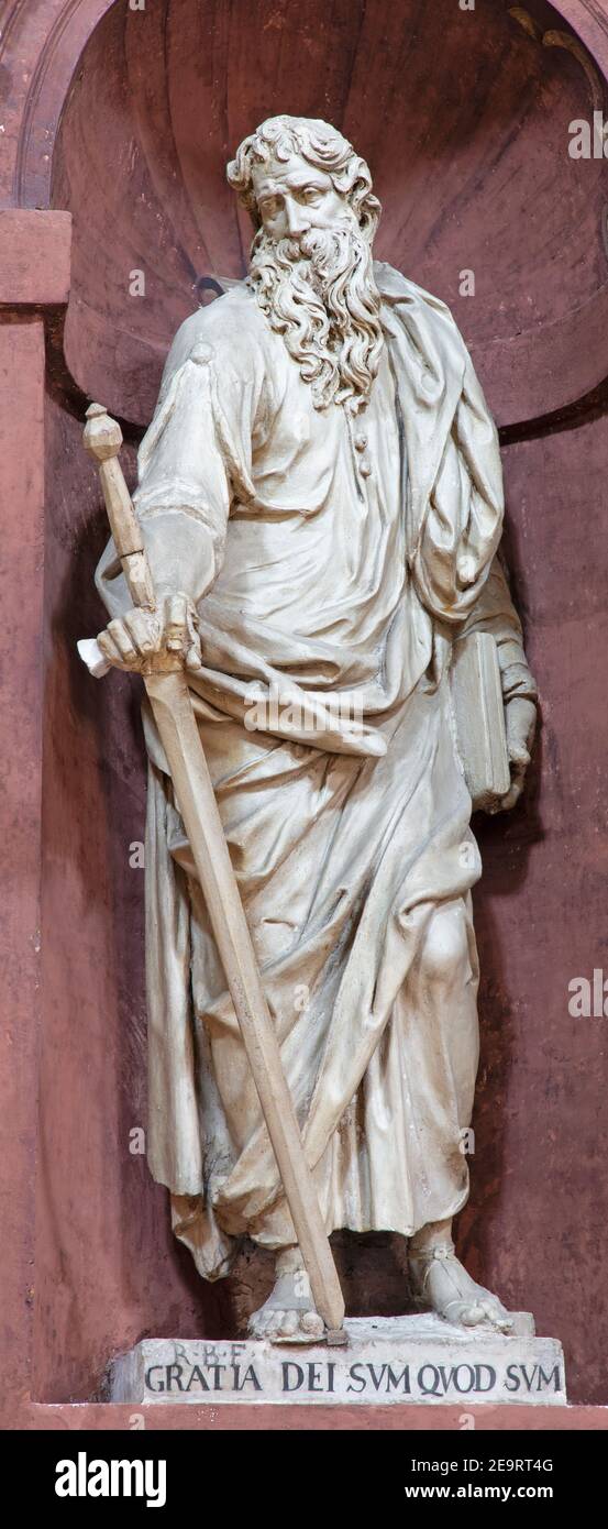 PADUA, ITALIEN - 10. SEPTEMBER 2014: Die barocke Statue des Apostels Paulus in der Kirche Chiesa di San Gaetano von Ruggero Blescape aus dem 18. Jh. Stockfoto