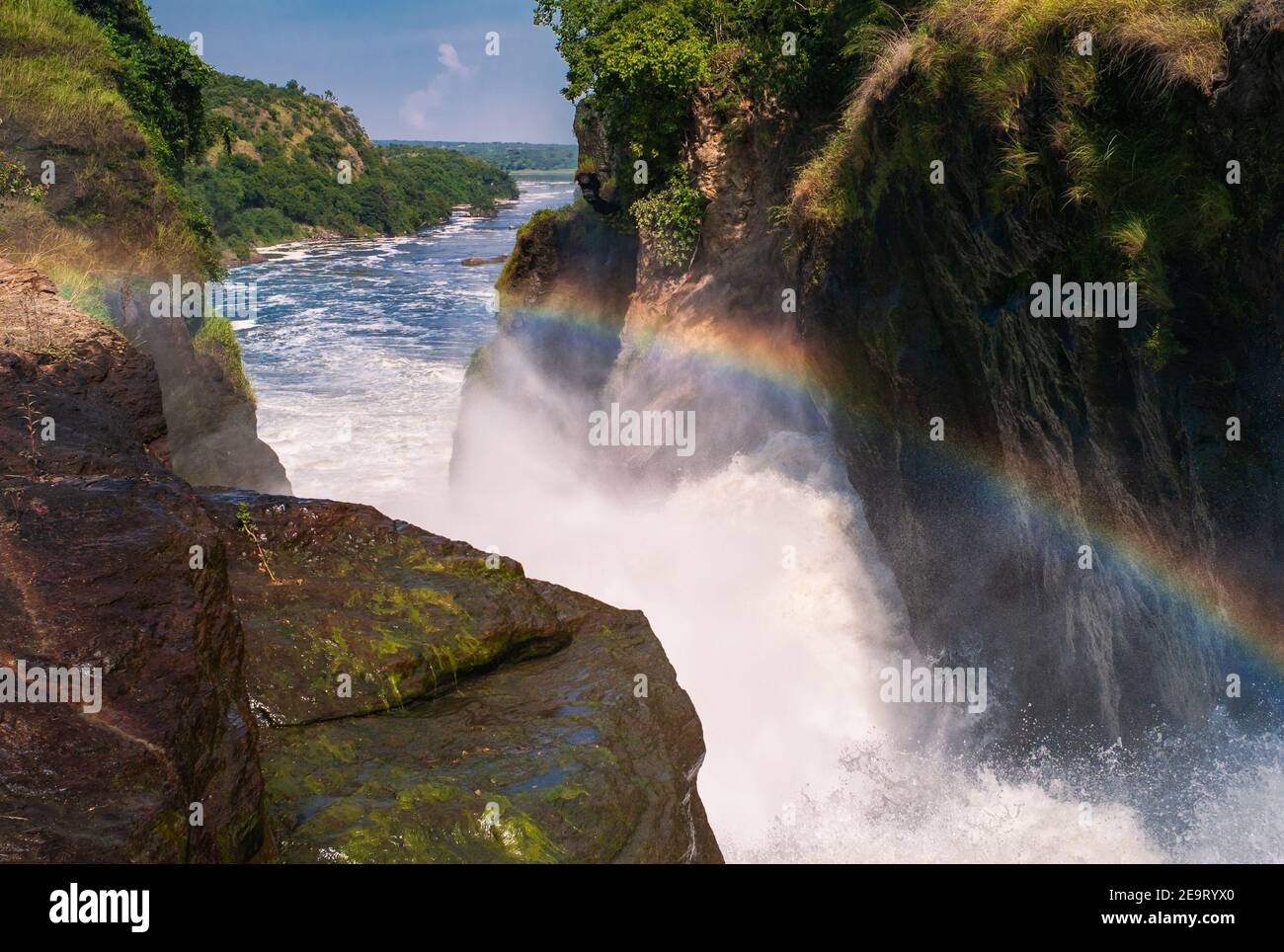 Murchison Falls with Rainbow, ein Wasserfall auf dem Victoria Nil in Uganda, Ostafrika Stockfoto